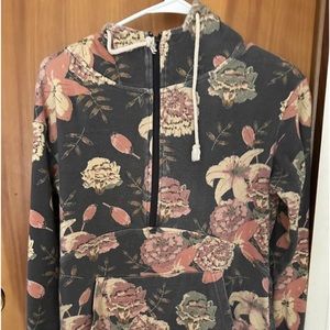 Ampersand medium half zip with pockets